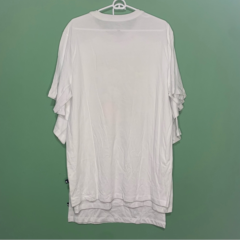 Nike Tees - Picture 2 of 5